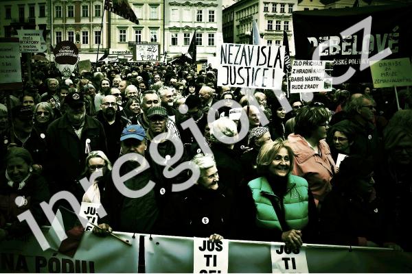 Demonstrace proti Marii Benešové, foto: inregion.cz, Šárka Konečná