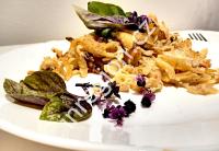 Penne a fusilli s gorgonzolou, hruškou a ořechy